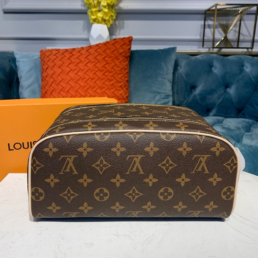 Louis Vuitton Monogram Canvas King Size Toiletry Bag M47528