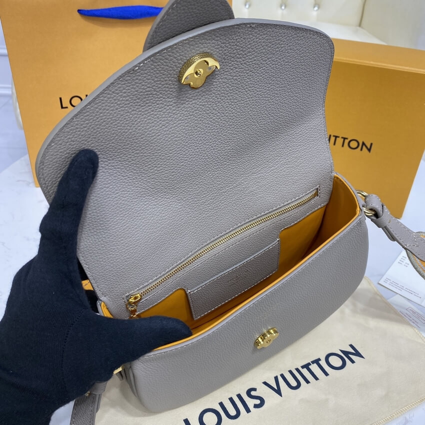 Louis Vuitton LV Pont 9 Soft MM M58967 Gris