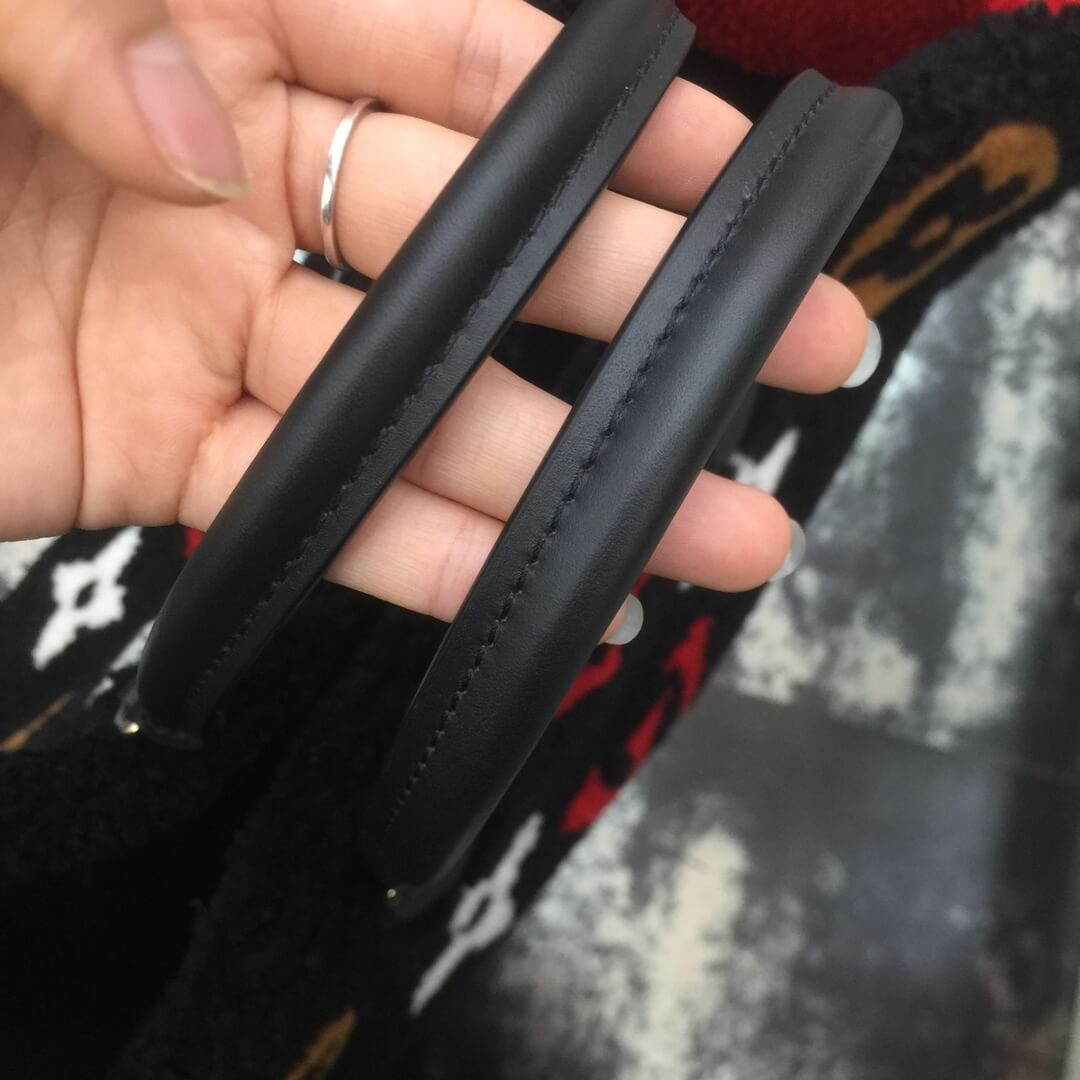 Louis Vuitton Onthego M55420 M55421