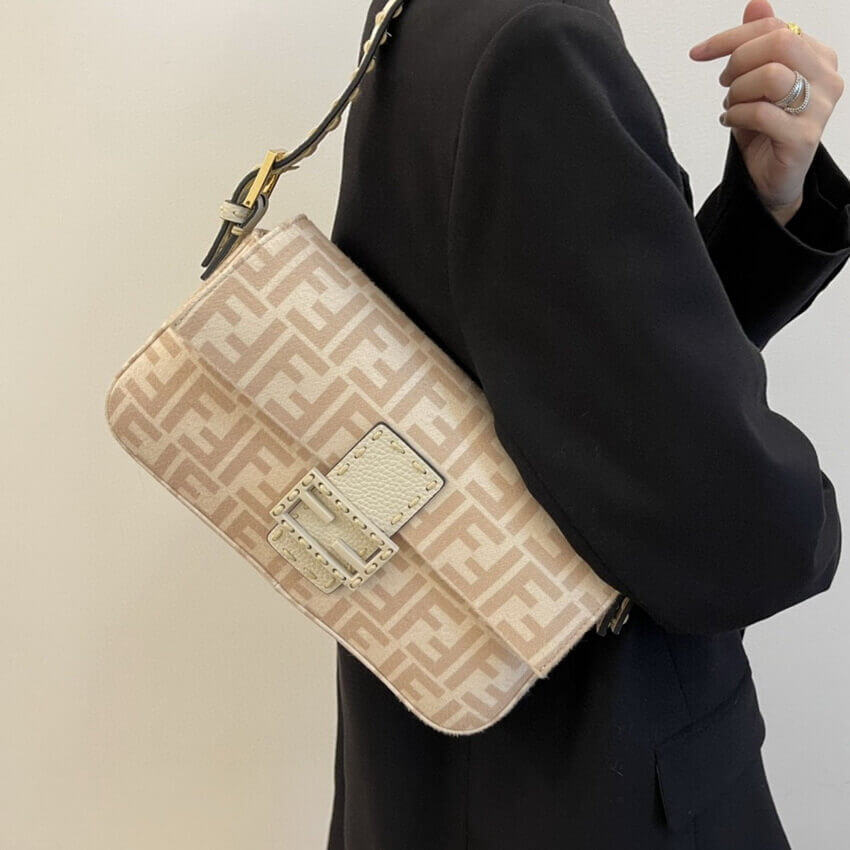Fendi Baguette 1997 Beige FF Wool Bag 8BR792