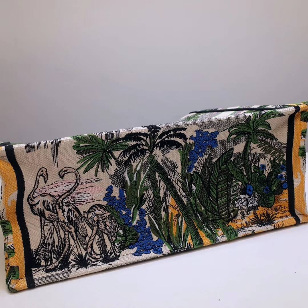 Christian Dior Book Tote Bag In Embroidered Canvas M1286