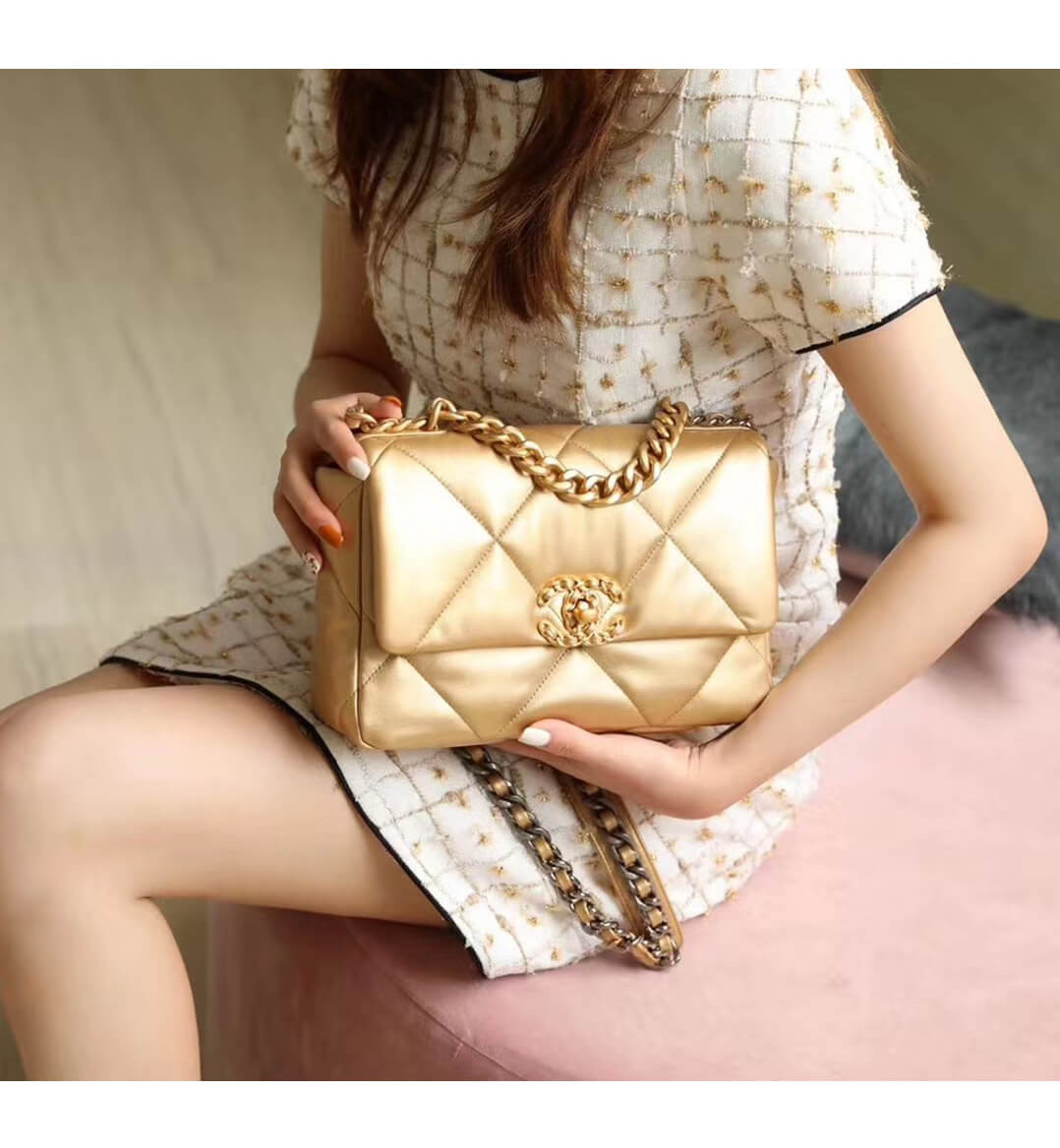 Chanel 19 Flap Bag AS1160 Gold