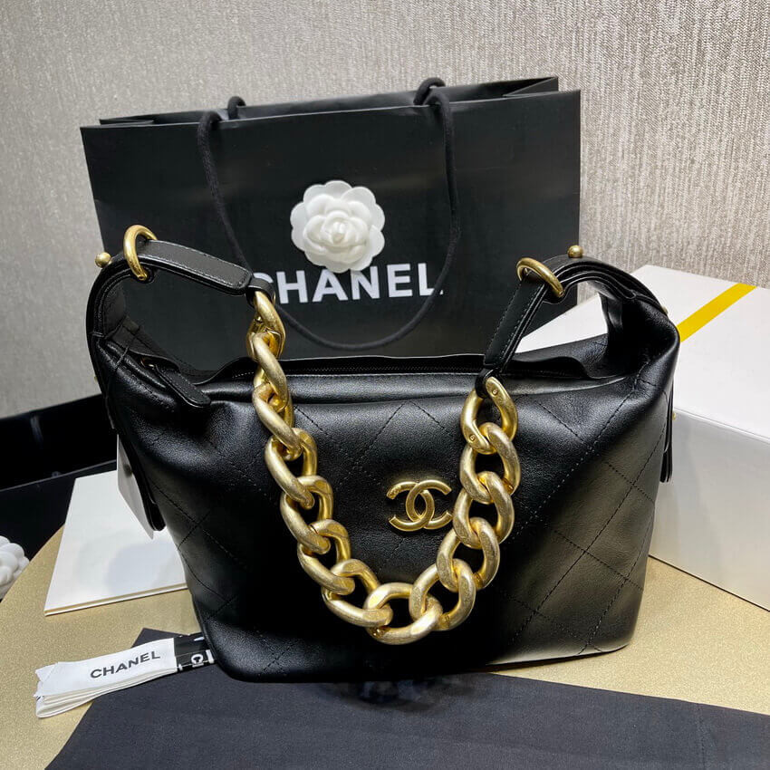 Chanel Black Calfskin Leathe Hobo Bag AS2910