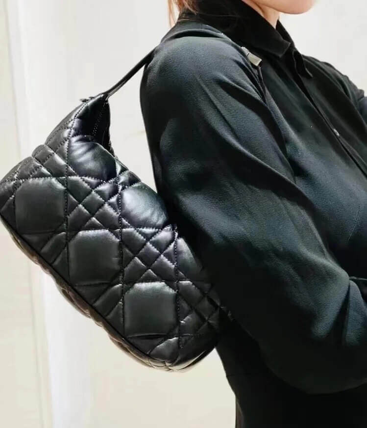 Christian Dior Medium Diortravel Nomad Pouch in Macrocannage Calfskin S5554