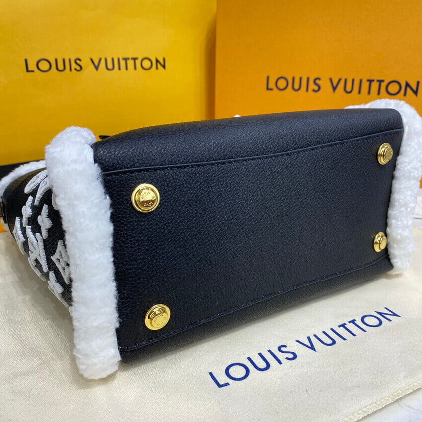Louis Vuitton On My Side PM M58919 Black