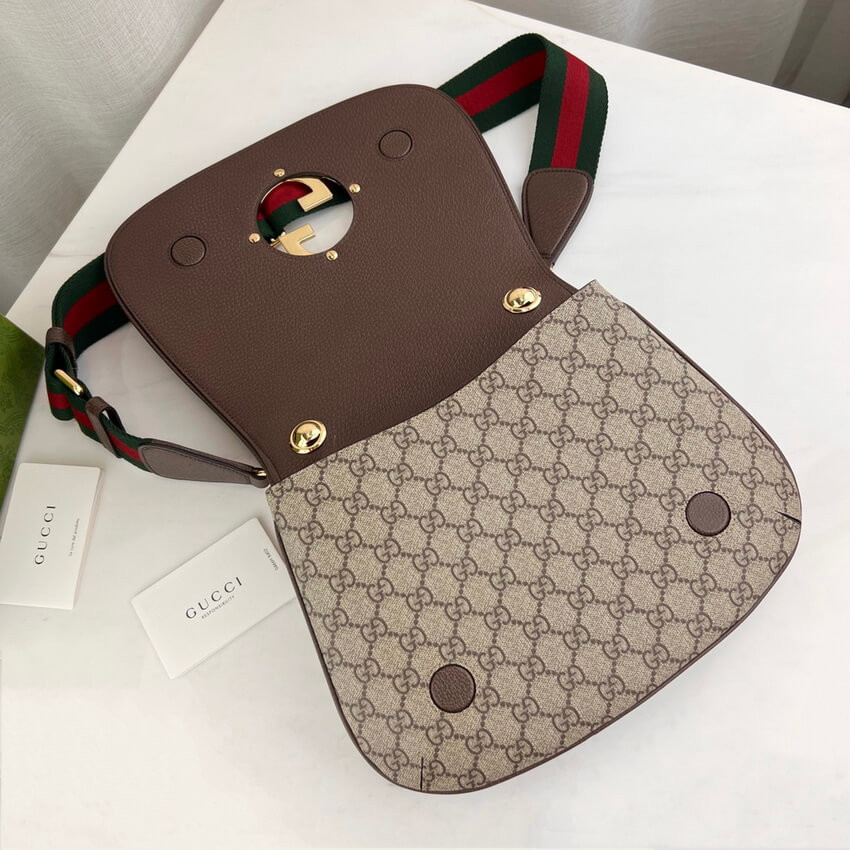 Gucci Blondie Medium Shoulder Bag With Round Interlocking G 699210
