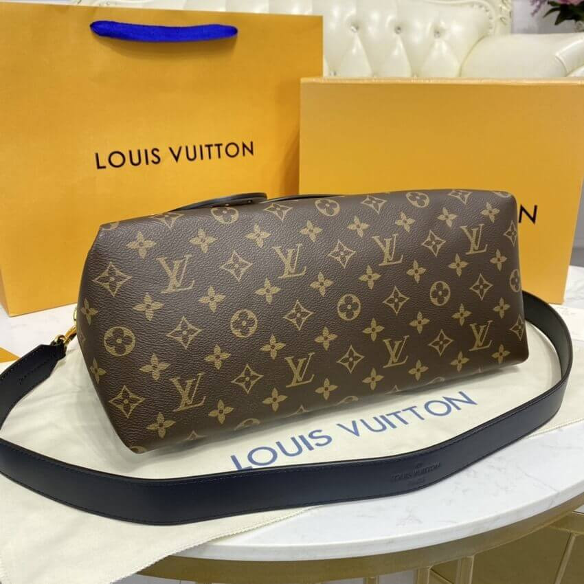 Louis Vuitton Monogram Beauborg MM M43953