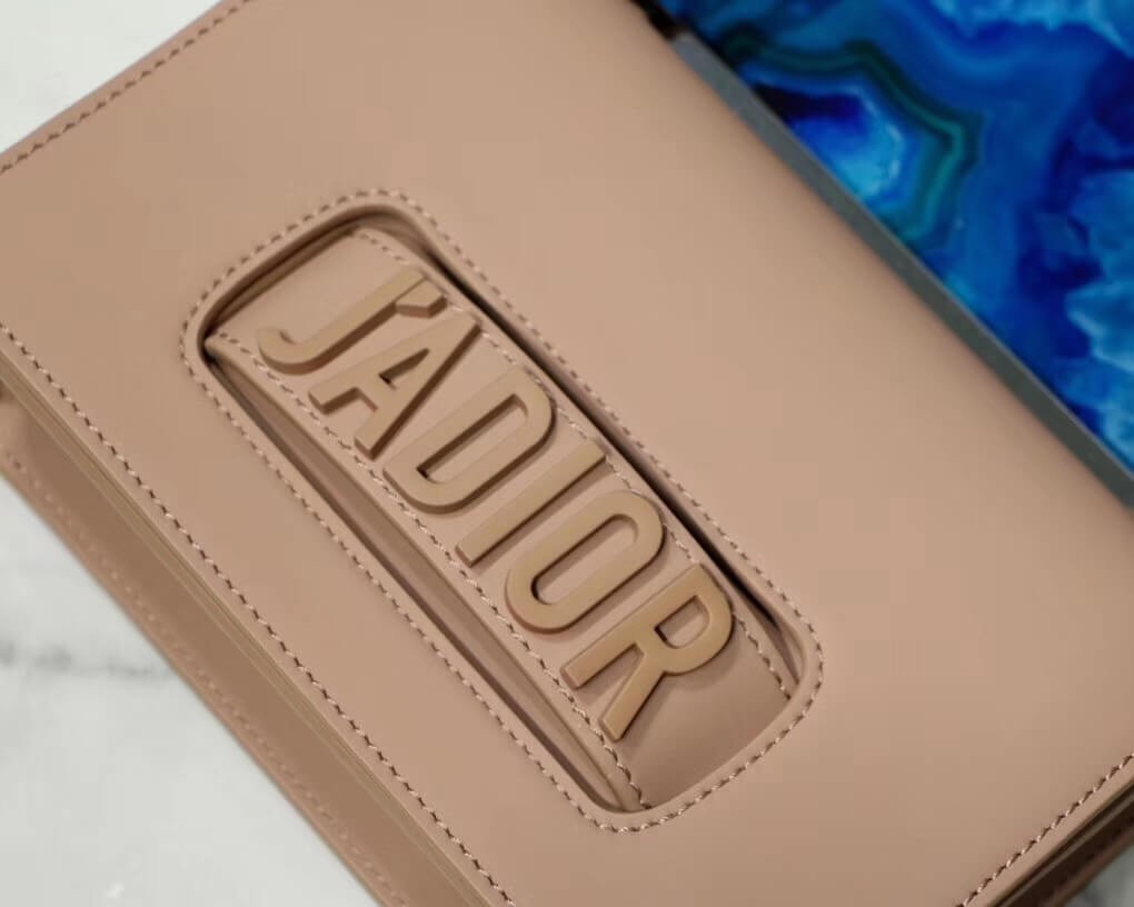 Christian Dior Evolution Ultra-Matte Bag M8000