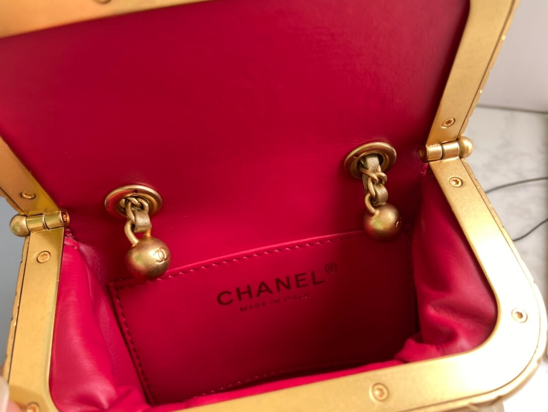 Chanel Small Lambskin Kiss-Lock Bag AS1885