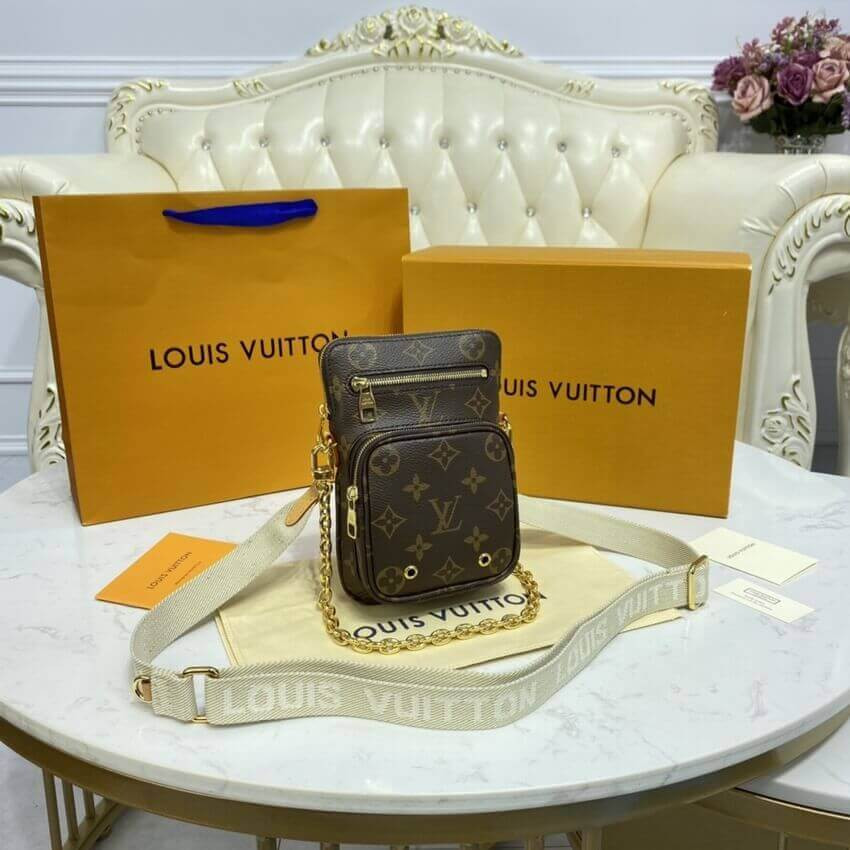 Louis Vuitton Monogram Utility Phone Sleeve M80746