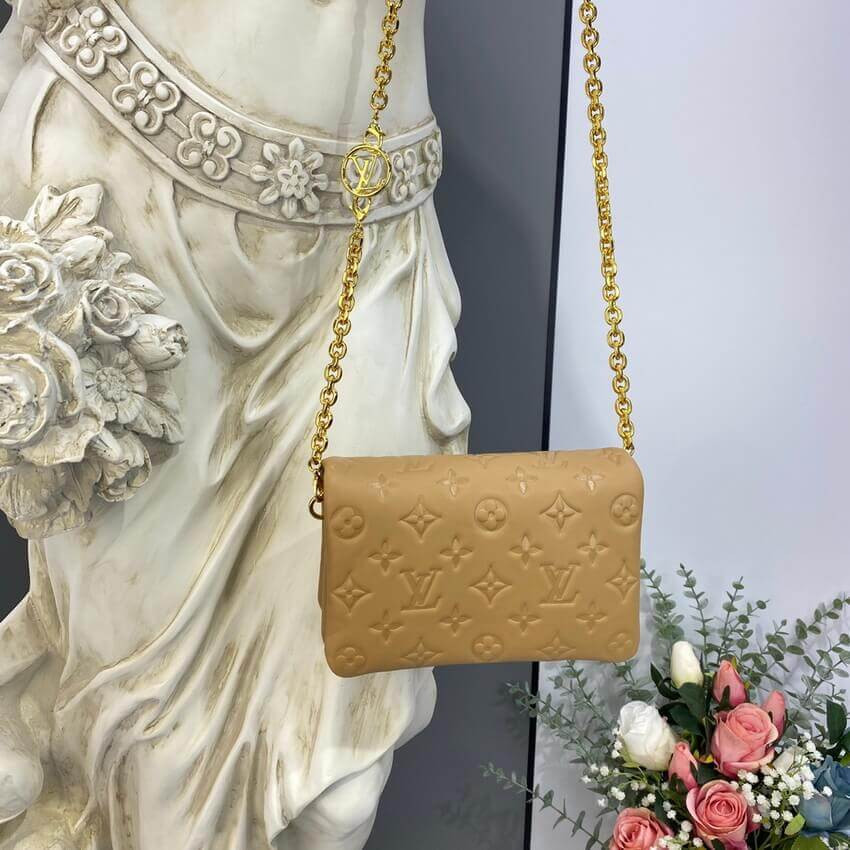 Louis Vuitton Pochette Coussin M80818 Camel Brown