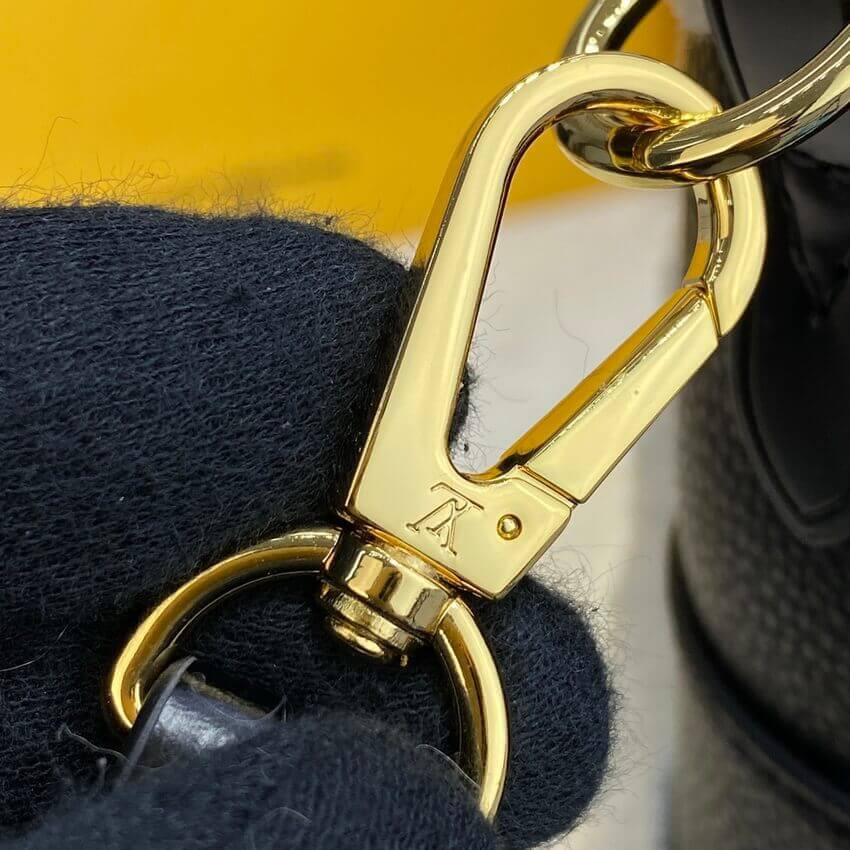 Louis Vuitton On My Side PM M58919 Black