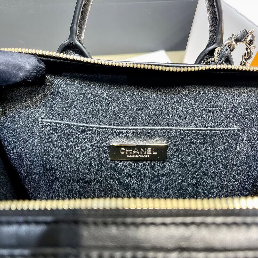 Chanel Vanity Case in Calfskin AS3345 Black