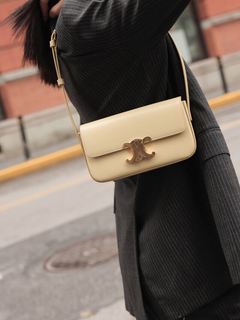 Celine Triomphe Shoulder Bag In Shiny Calfskin 194143 Papyrus