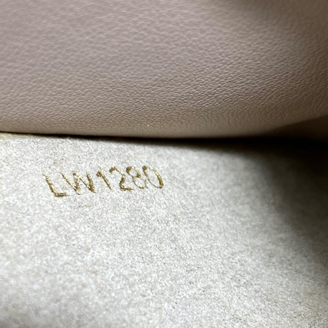 Louis Vuitton Pochette Melanie BB M68712