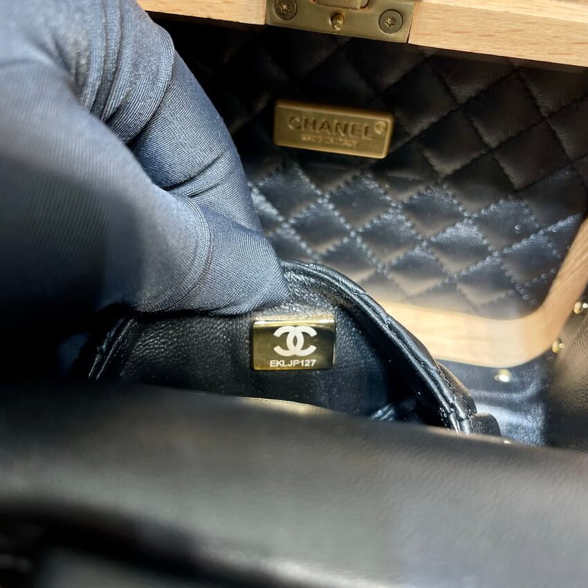 Chanel Vanity Case Beech Wood AS2926 Beige Black