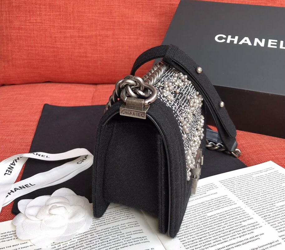 Chanel Small Boy Chanel Handbag A67085