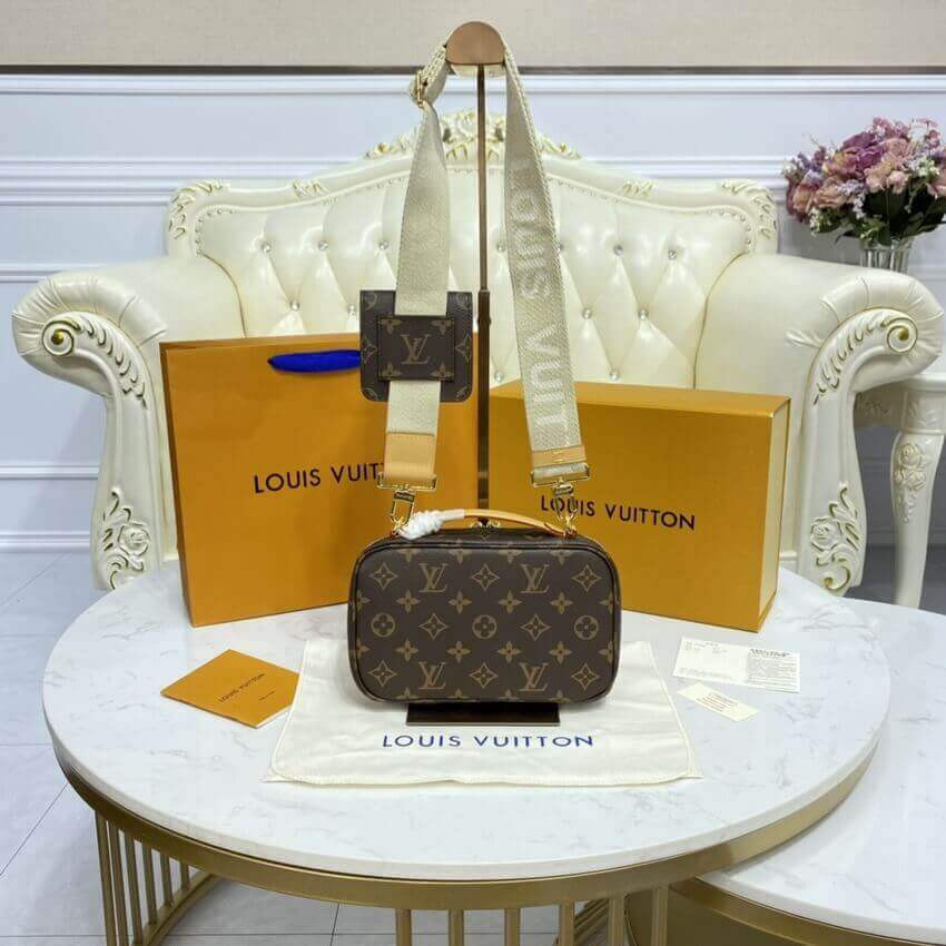 Louis Vuitton Utility Crossbody M80446