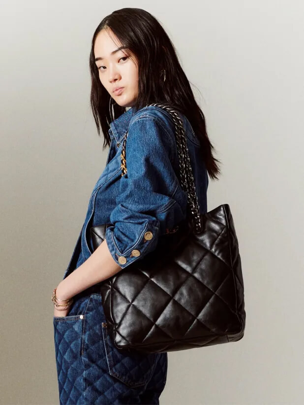 Chanel 19 Shopping Bag Lambskin AS3519