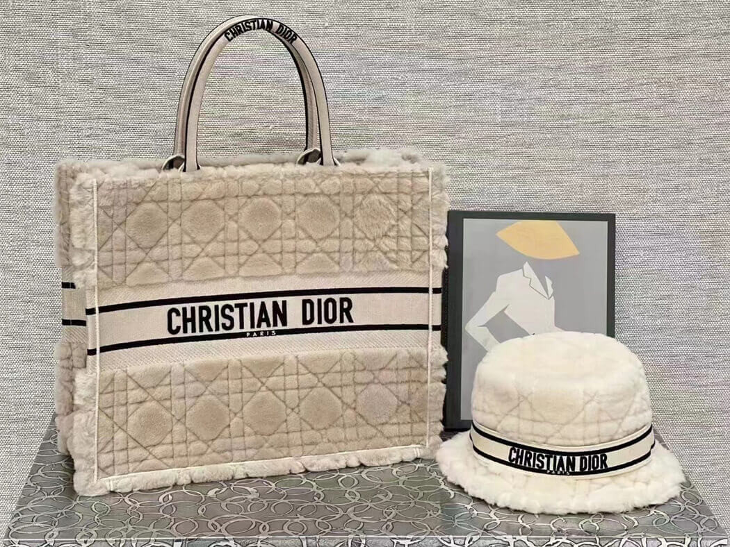 Christian Dior Large Book Tote Beige Cannage Shearling M1286