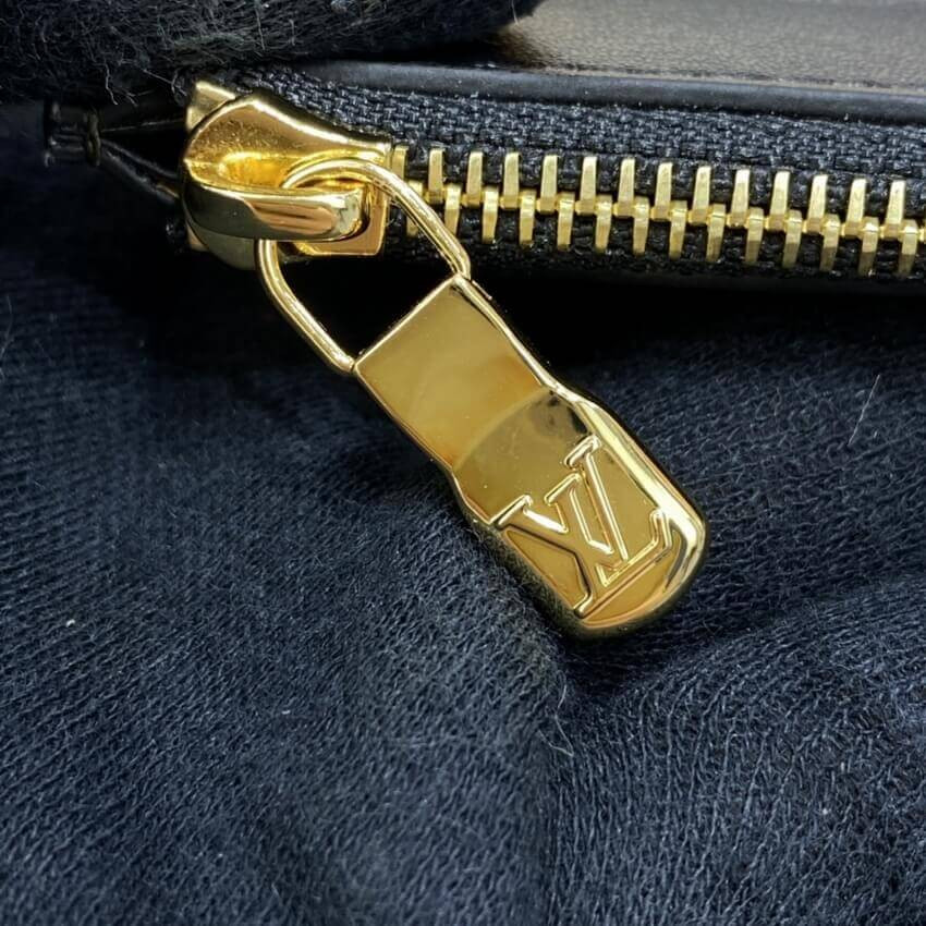 Louis Vuitton Monogram Reverse Slim Purse M80390