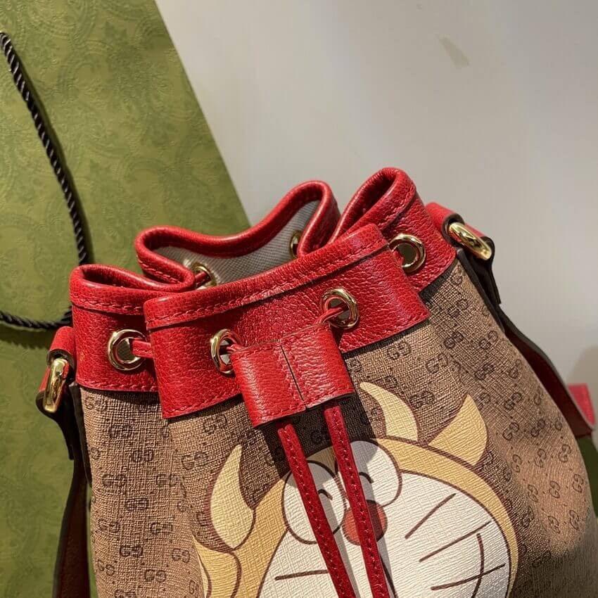 Doraemon x Gucci Small Bucket Bag 655597