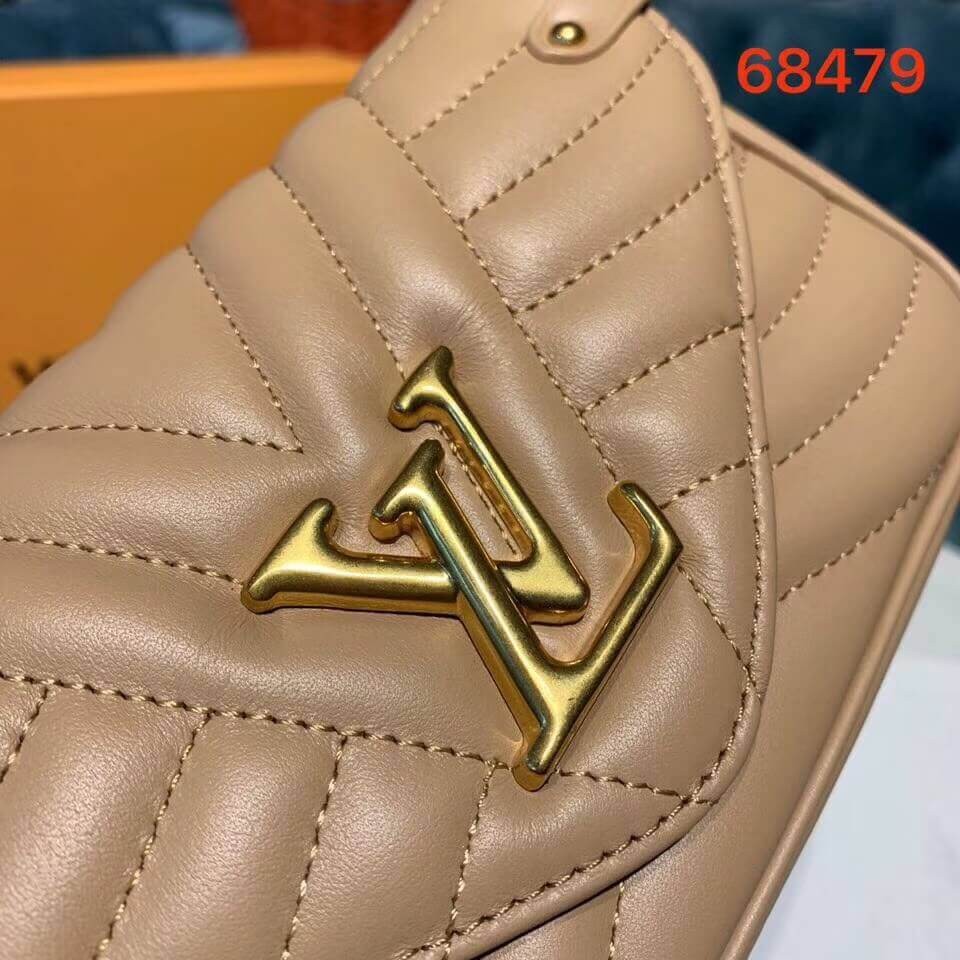 Louis Vuitton New Wave Chain Pochette M63956 M68479