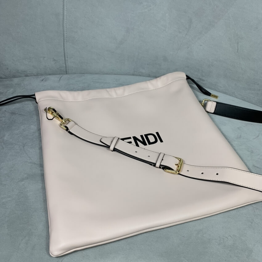 Fendi Pack Medium Pouch 88N336