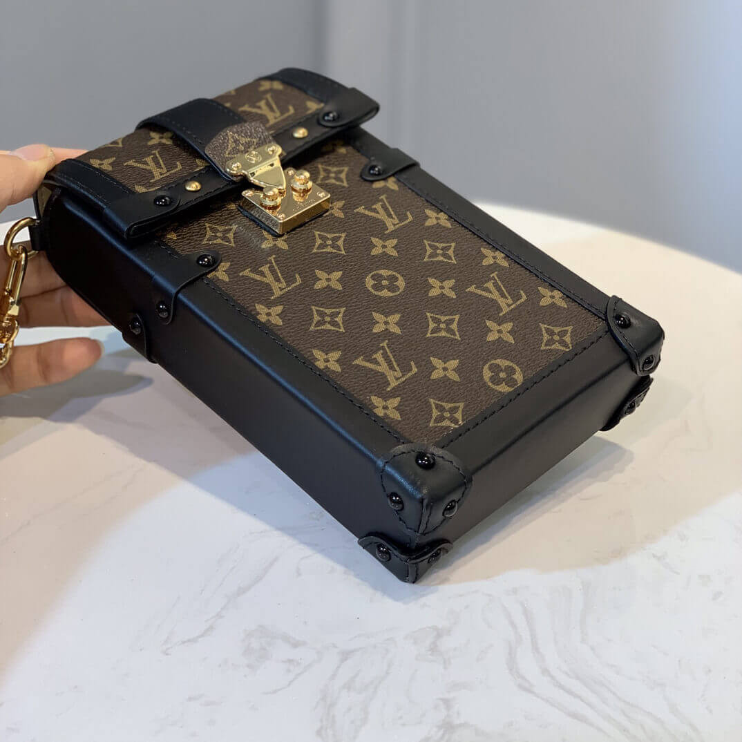 Louis Vuitton Vertical Trunk Pochette M63913