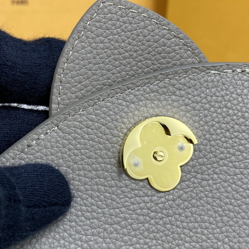 Louis Vuitton LV Pont 9 Soft MM M58967 Gris