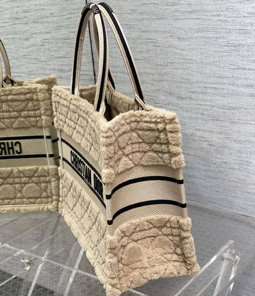 Christian Dior Medium Book Tote Beige Cannage Shearling M1296