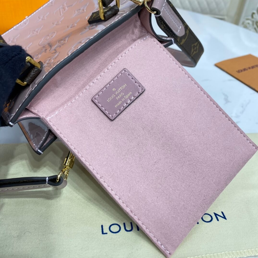 Louis Vuitton Petit Sac Plat M90564