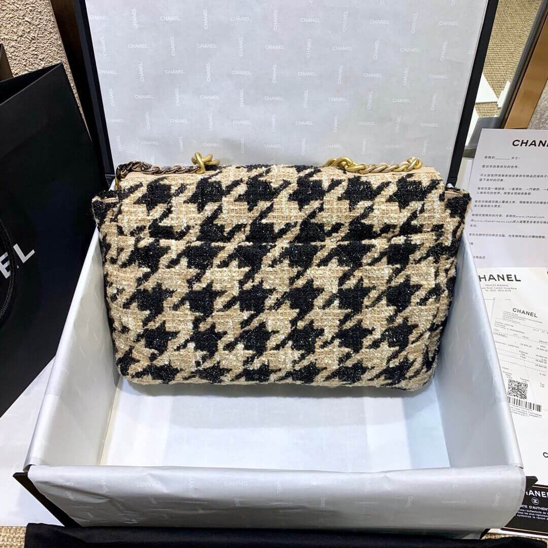 Chanel 19 Maxi Flap Bag AS1162