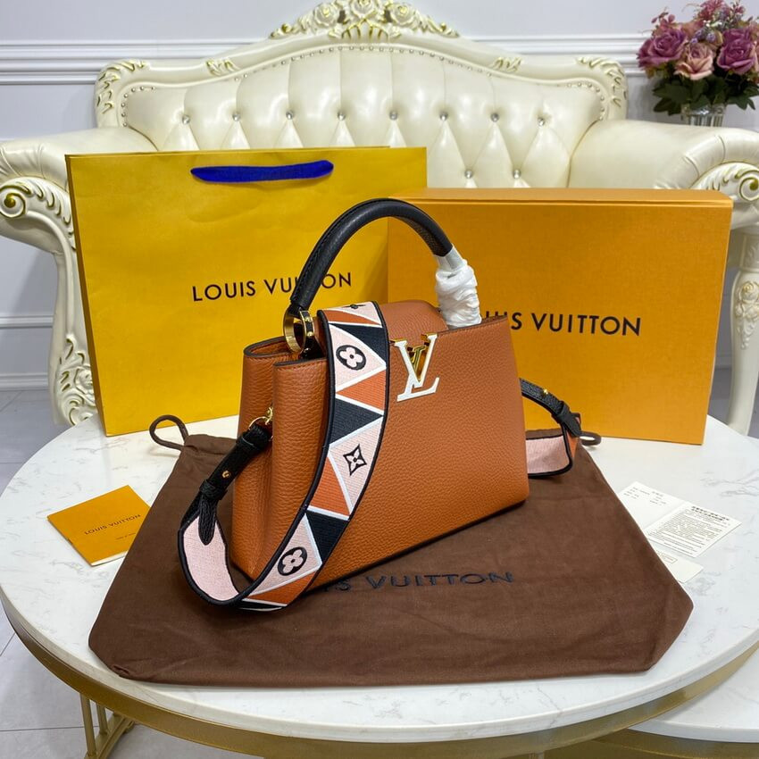 Louis Vuitton Capucines BB M59266 Gold/Noir