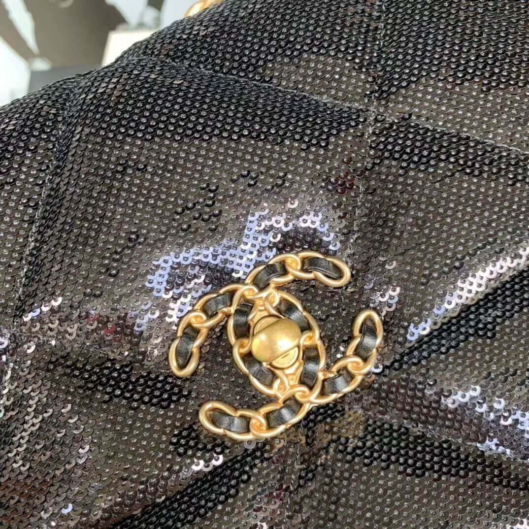 Chanel 19 Flap Bag in Tweed&Sequins  AS1160