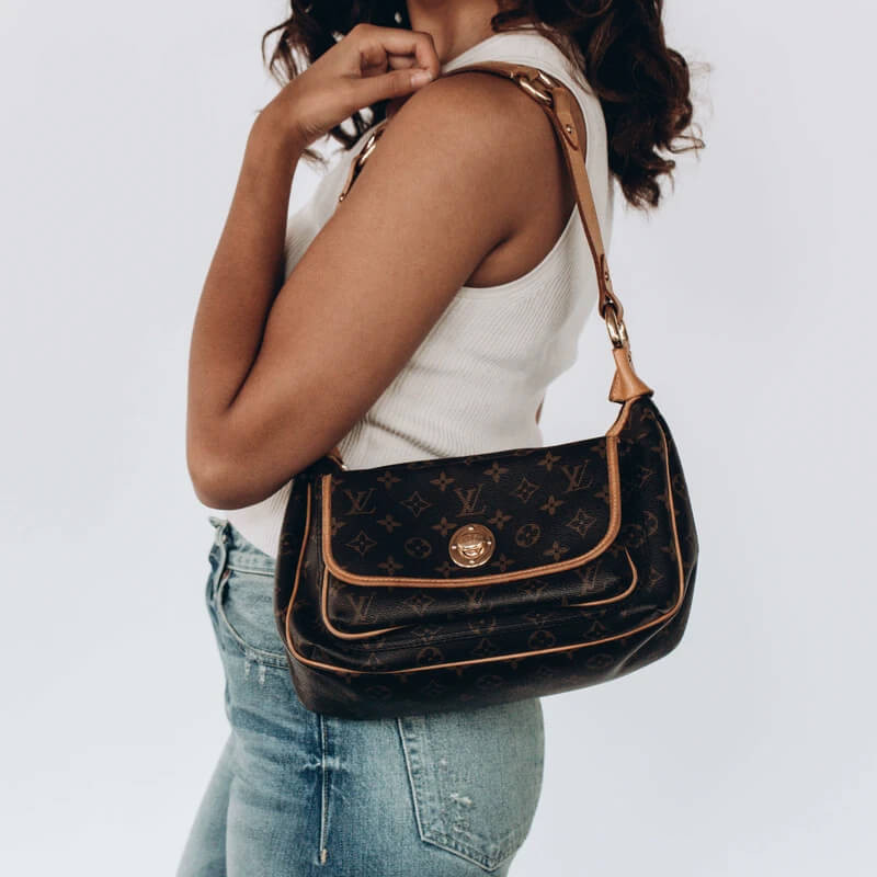 Louis Vuitton Tikal GM Shoulder Bag M40077