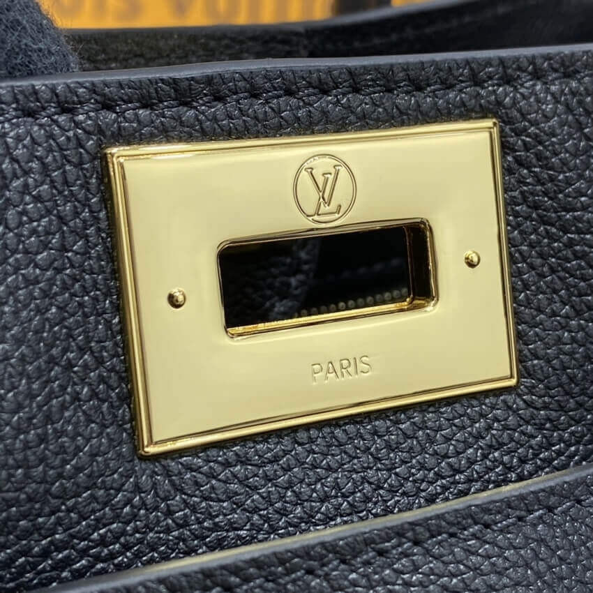 Louis Vuitton On My Side PM M57728