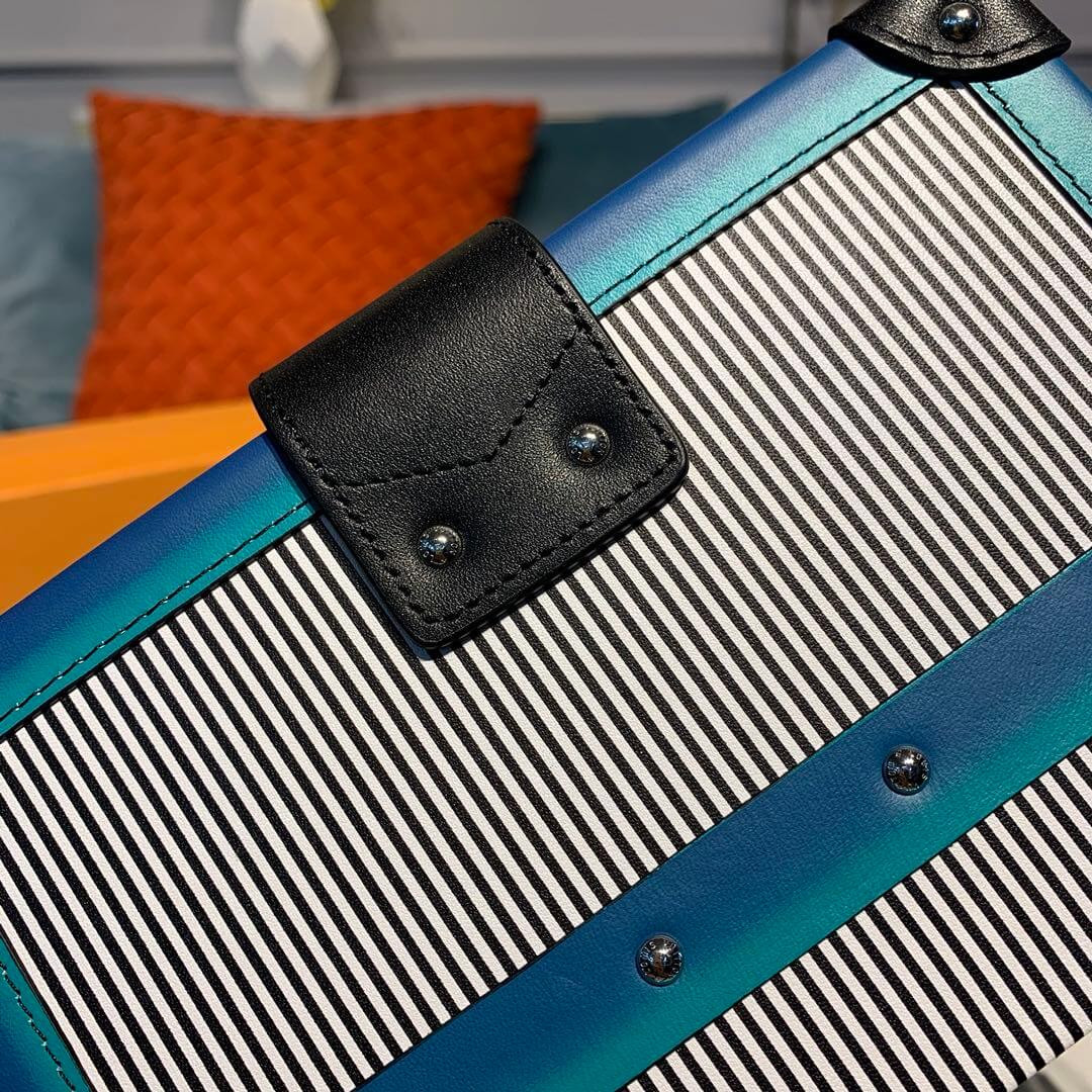 Louis Vuitton Petite Malle M53847