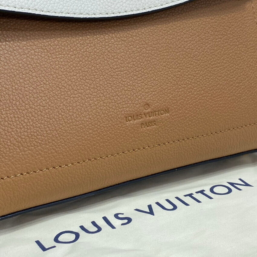 Louis Vuitton Lockme Ever BB M56645