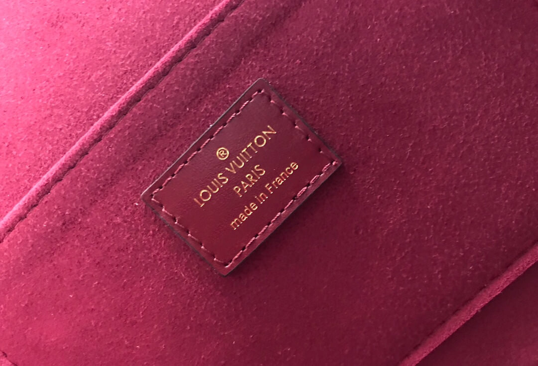 Louis Vuitton Smooth Calfskin Leather Dauphine MM M55735 M55821