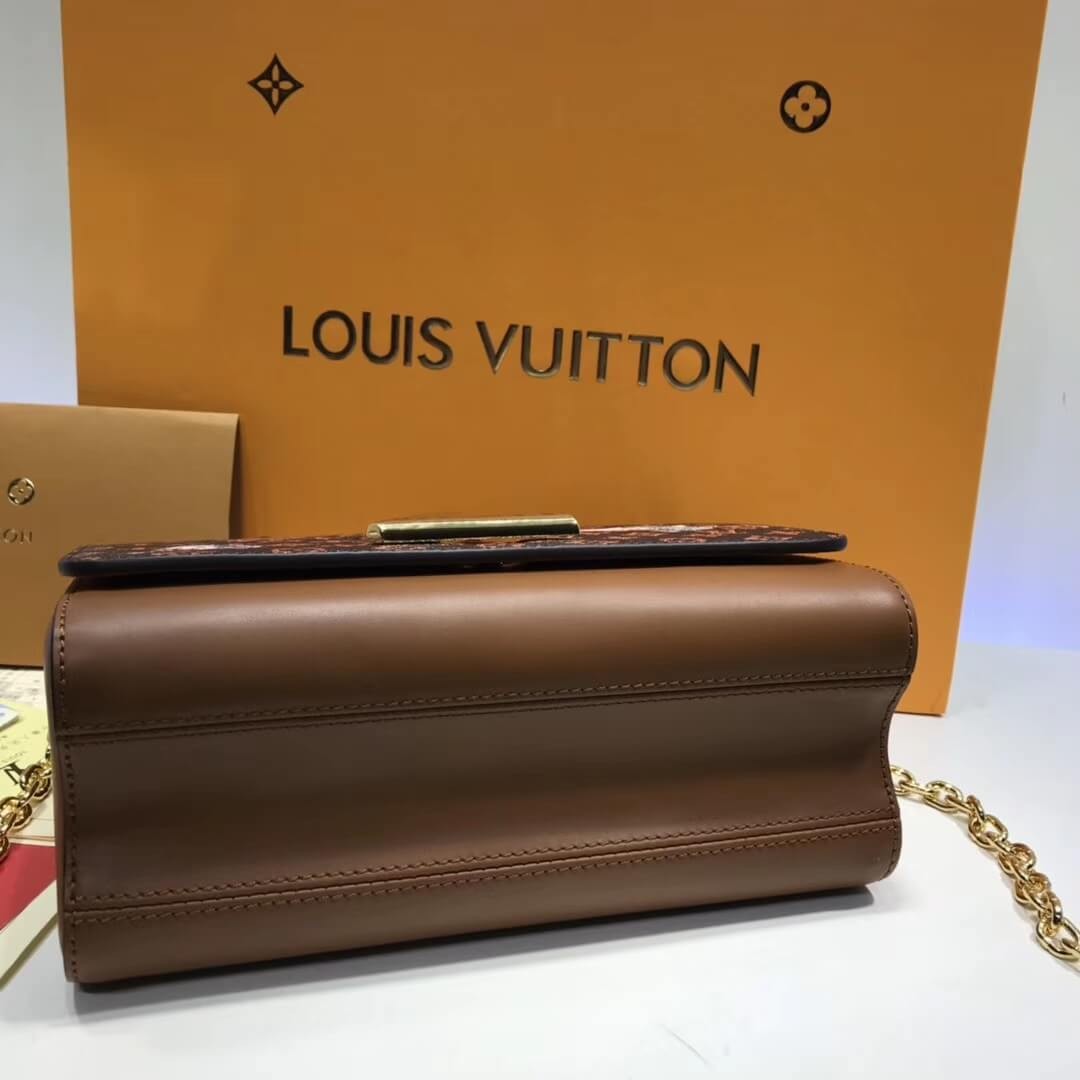 Louis Vuitton Monogram Canvas Twist MM M44408