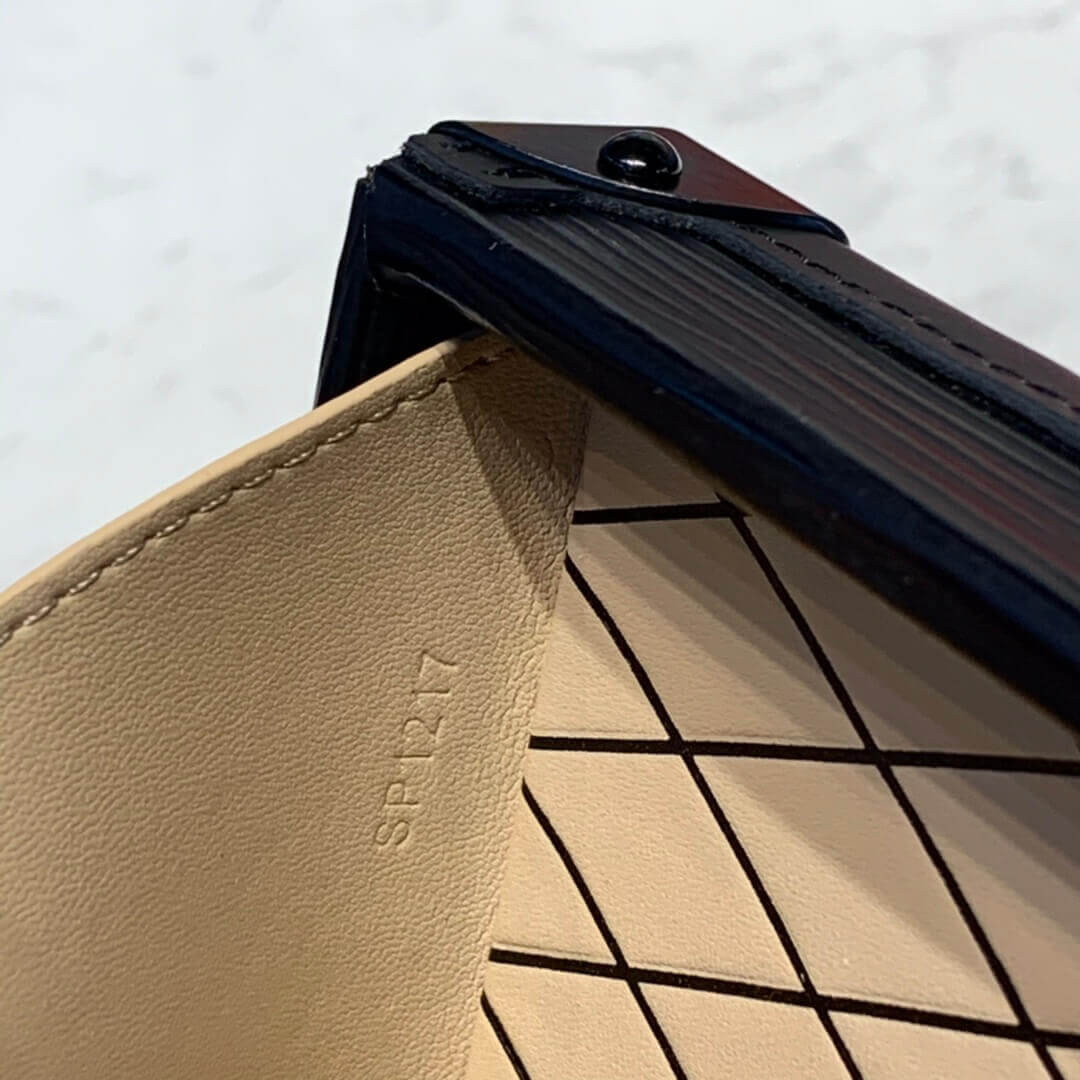 Louis Vuitton Petite Malle M55859