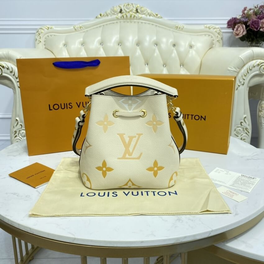 Louis Vuitton Néonoé BB M45709 M45716