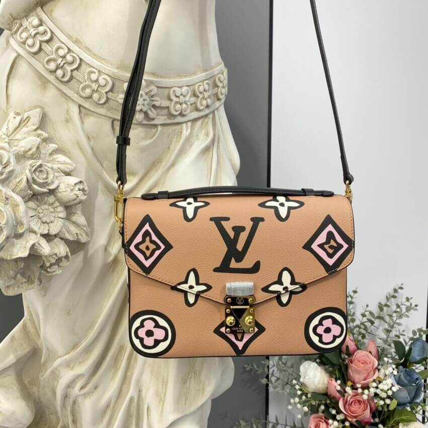 Louis Vuitton Pochette Metis M45823