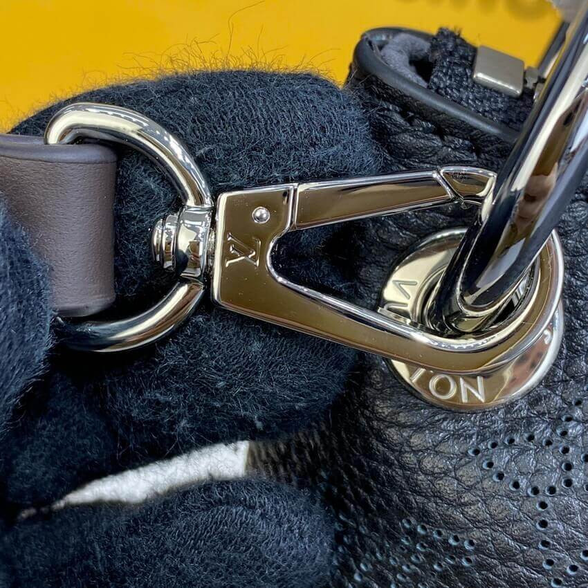 Louis Vuitton Beaubourg Hobo MM M56073 Black