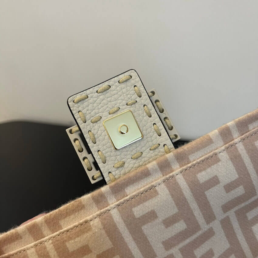 Fendi Baguette 1997 Beige FF Wool Bag 8BR792