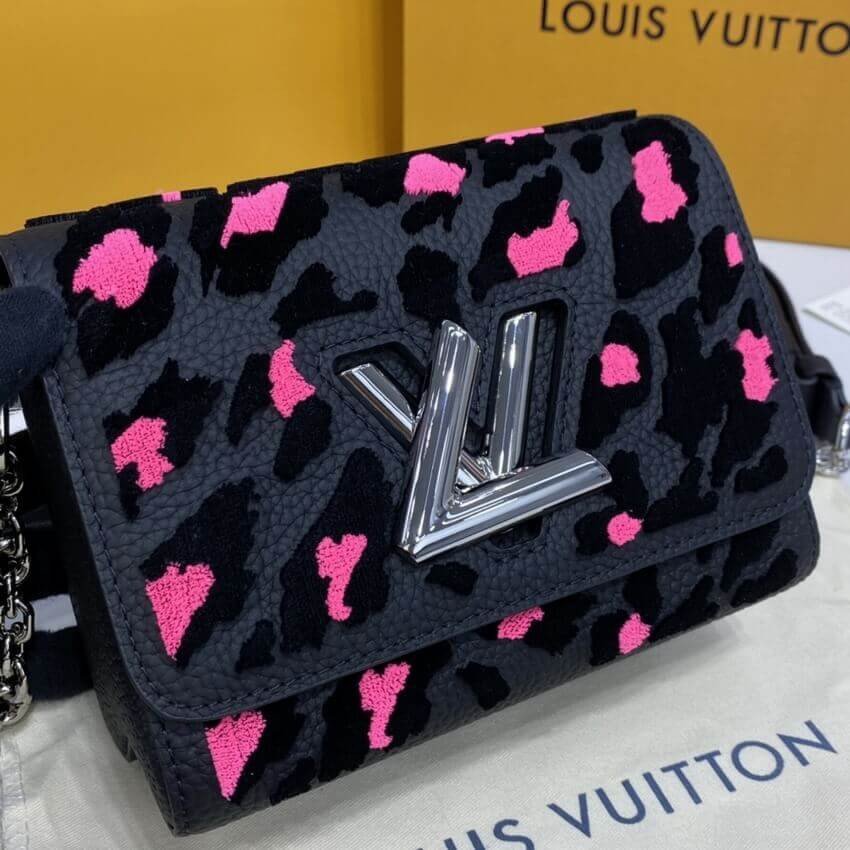 Louis Vuitton Twist PM M58569