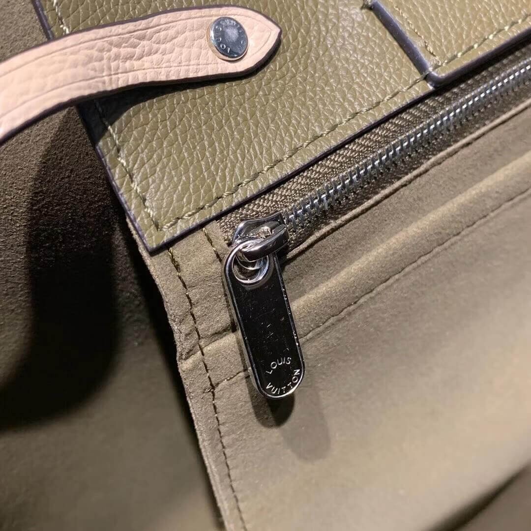 Louis Vuitton Calfskin Leather Lockme Bucket M55439