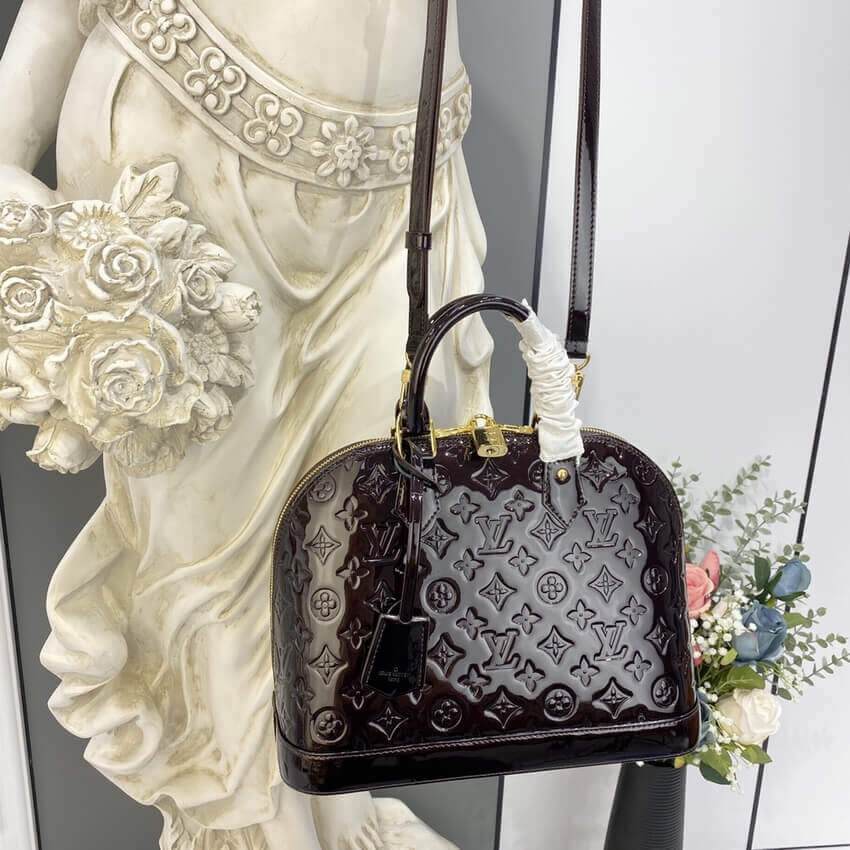 Louis Vuitton Monogram Vernis Leather Alma PM M91611