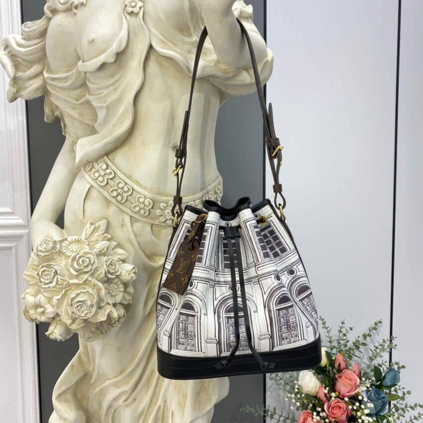 Louis Vuitton Printed Matte Calf Leather Noé MM M59105